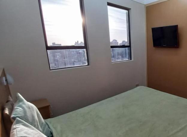Apto-flat Privado Com Cozinha, Lavanderia, Banheiro Com Ducha E Garagem