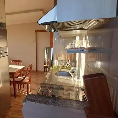 Apto-Flat Privado Com Cozinha, Lavanderia, Banheiro Com Ducha E Garagem Londrina Exterior photo