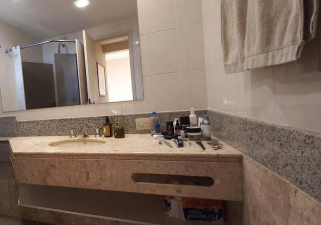 Apto-flat Privado Com Cozinha, Lavanderia, Banheiro Com Ducha E Garagem *